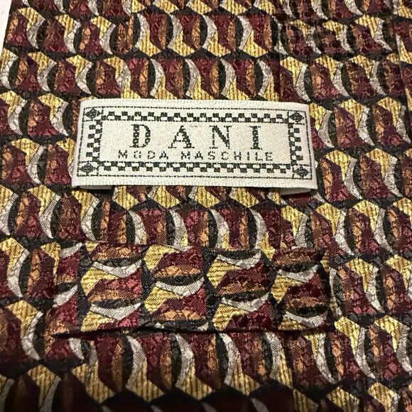 DANI Moda Maschile Geometric Silk Tie Red Gold Navy Made in Korea 58” - Picture 5 of 10